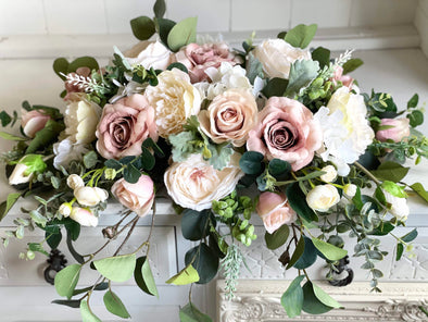 Real Wedding: Elegant ivory, champagne and blush wedding flowers