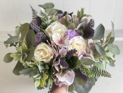 Lavender, lilac and cream wedding flowers