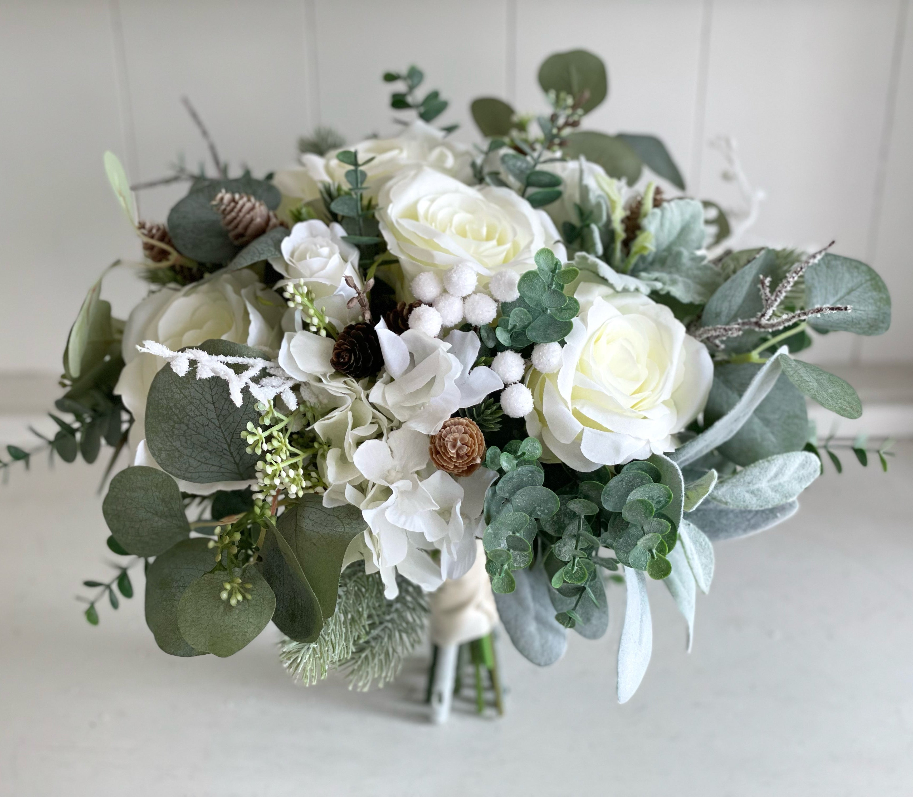 Winter frost wedding flowers