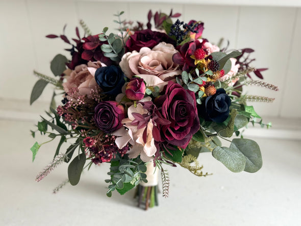 Blush pink, burgundy and navy blue wedding flowers