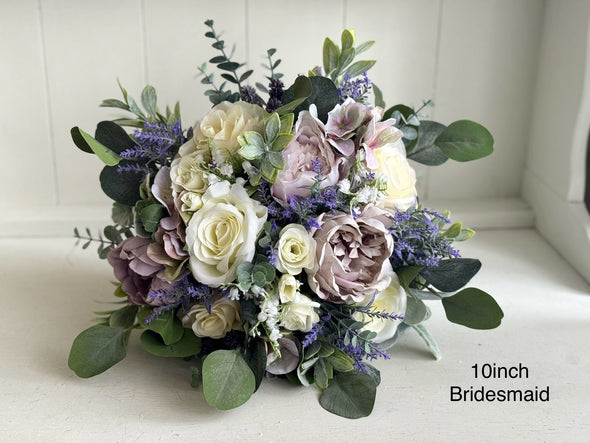 Lavender, dusty lilac and cream wedding flowers