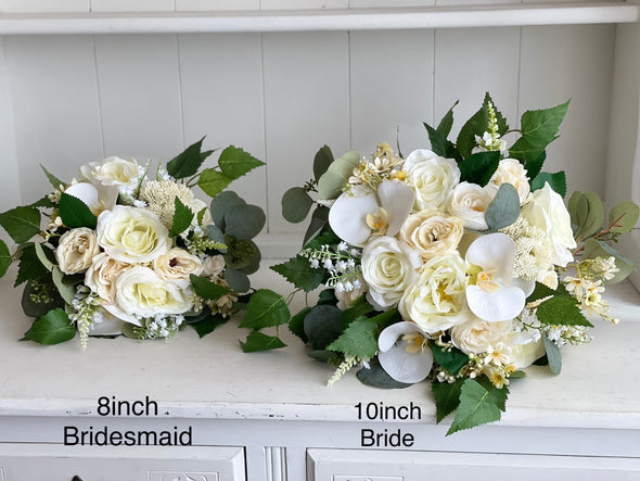 Cream and white wedding flowers