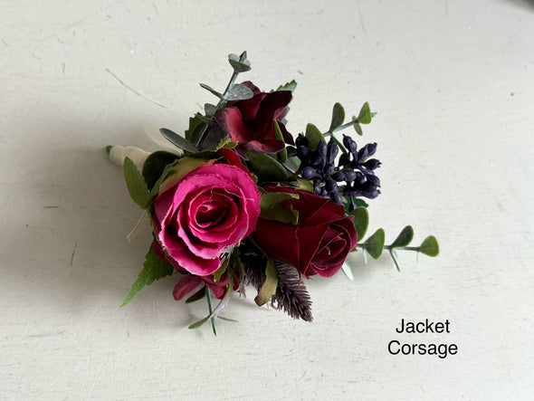 Raspberry, burgundy and navy blue wedding flowers