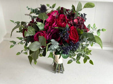 Raspberry, burgundy and navy blue wedding flowers